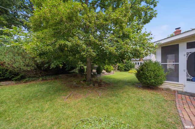 315 W STONEGATE Road, Peoria, IL 61614