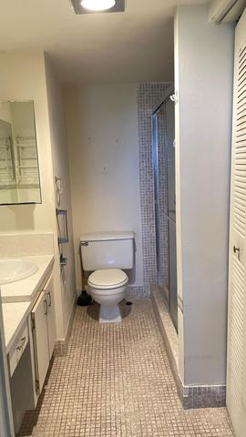 4022 Hythe B, Boca Raton, FL 33434