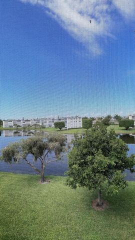 4022 Hythe B, Boca Raton, FL 33434