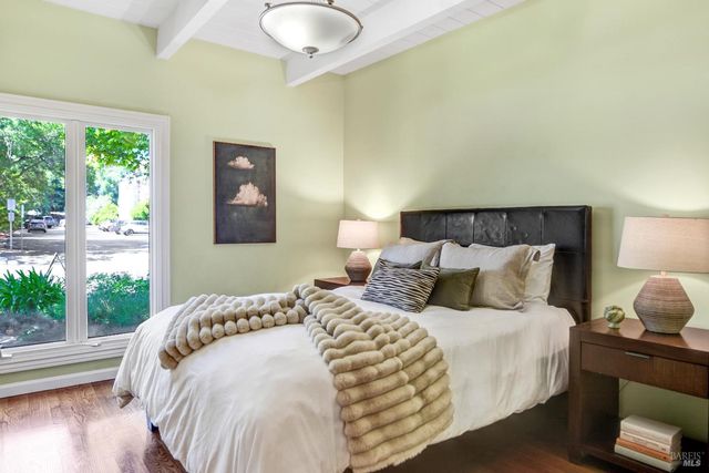 255 E Napa St, Sonoma, CA 95476