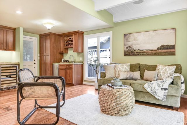 255 E Napa St, Sonoma, CA 95476