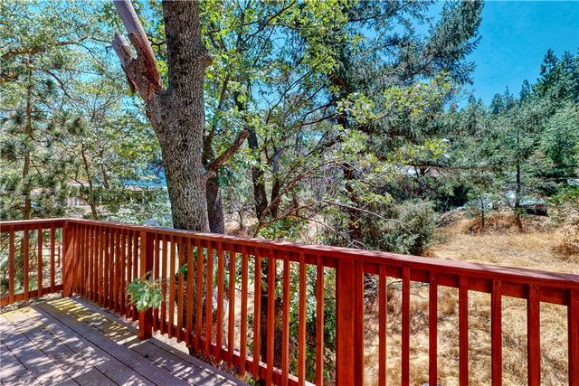 319 Triangle Nook Road, Cedarpines Park, CA 92322