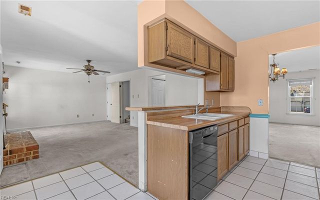 2092 Grey Fox LN, Virginia Beach, VA 23456