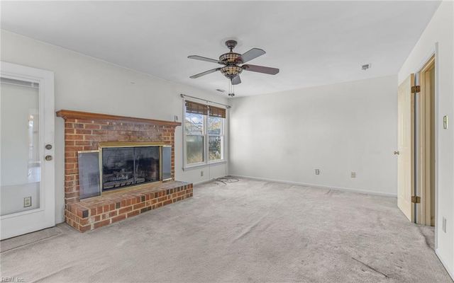 2092 Grey Fox LN, Virginia Beach, VA 23456