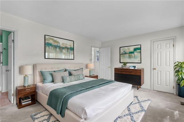 2092 Grey Fox LN, Virginia Beach, VA 23456