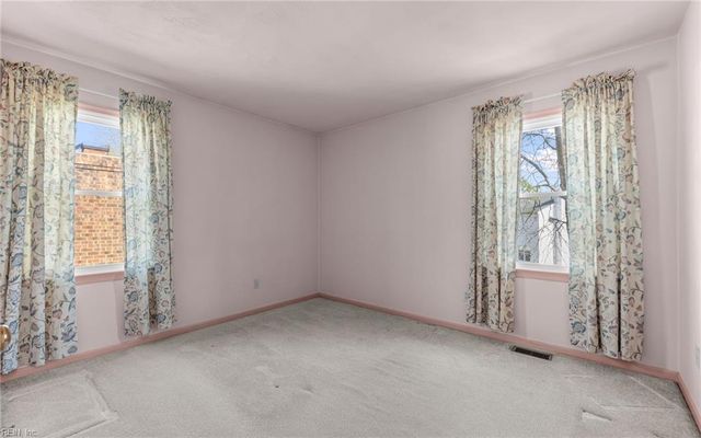 2092 Grey Fox LN, Virginia Beach, VA 23456