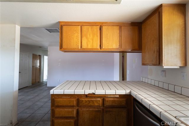 18845 Madrone, Hesperia, CA 92345