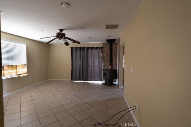 18845 Madrone, Hesperia, CA 92345