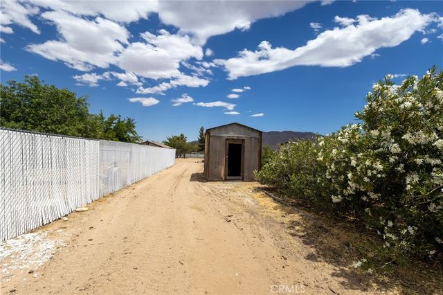 18845 Madrone, Hesperia, CA 92345
