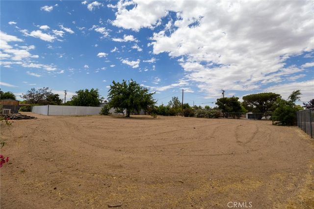 18845 Madrone, Hesperia, CA 92345