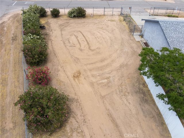 18845 Madrone, Hesperia, CA 92345