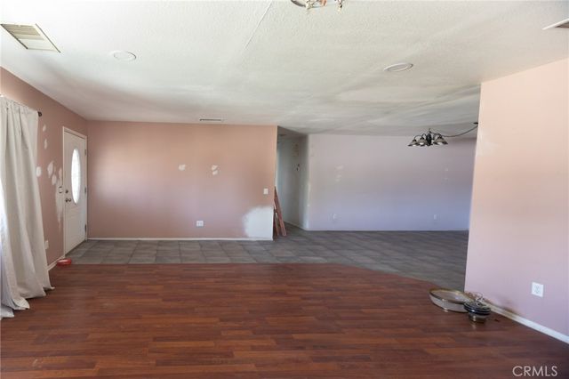 18845 Madrone, Hesperia, CA 92345