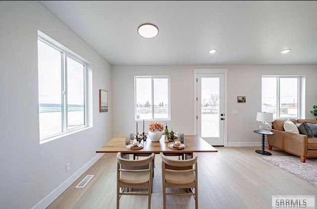 6425 Ender Ln, Idaho Falls, ID 83401