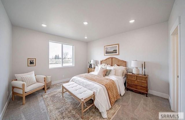 6425 Ender Ln, Idaho Falls, ID 83401