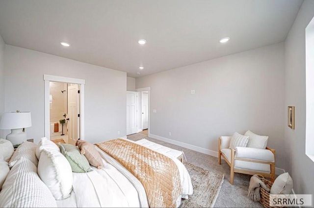 6425 Ender Ln, Idaho Falls, ID 83401