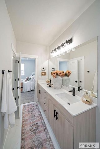 6425 Ender Ln, Idaho Falls, ID 83401