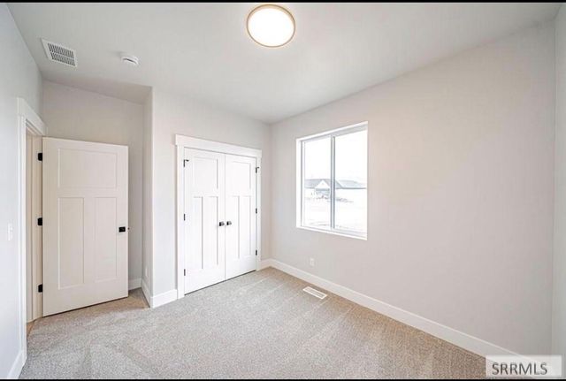 6425 Ender Ln, Idaho Falls, ID 83401