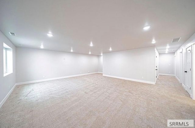 6425 Ender Ln, Idaho Falls, ID 83401