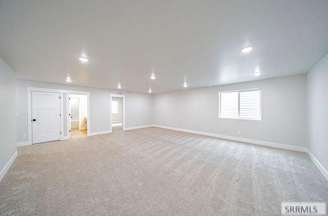 6425 Ender Ln, Idaho Falls, ID 83401