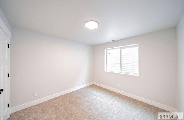 6425 Ender Ln, Idaho Falls, ID 83401