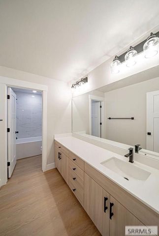 6425 Ender Ln, Idaho Falls, ID 83401