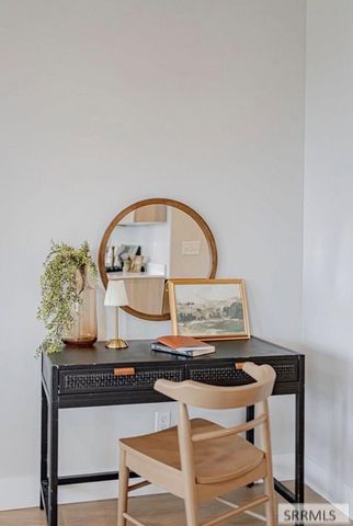 6425 Ender Ln, Idaho Falls, ID 83401