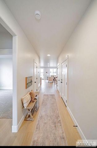 6425 Ender Ln, Idaho Falls, ID 83401