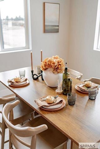 6425 Ender Ln, Idaho Falls, ID 83401