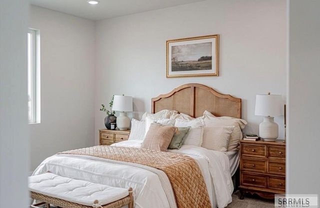 6425 Ender Ln, Idaho Falls, ID 83401