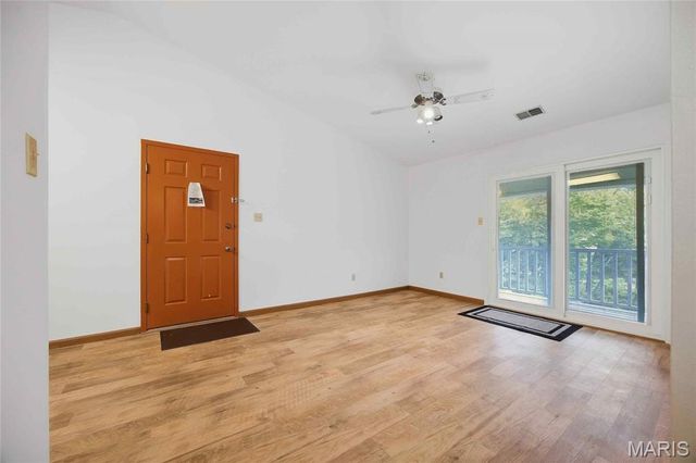 7611 Triwoods Drive J, Shrewsbury, MO 63119