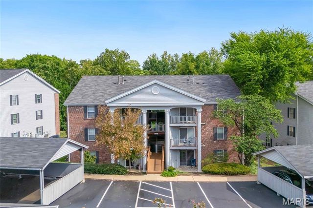 7611 Triwoods Drive J, Shrewsbury, MO 63119