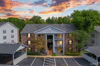 7611 Triwoods Drive J, Shrewsbury, MO 63119