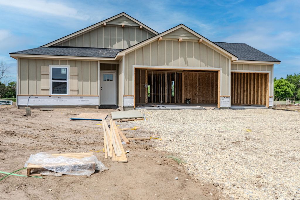 4905 N Spruce, Wichita, KS 67219