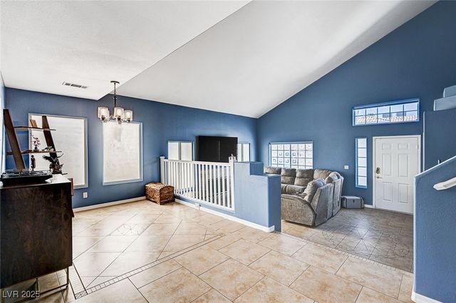 7813 Falconwing Avenue, Las Vegas, NV 89131