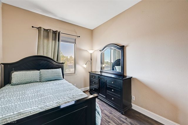 7813 Falconwing Avenue, Las Vegas, NV 89131