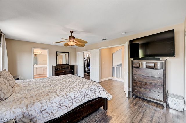 7813 Falconwing Avenue, Las Vegas, NV 89131