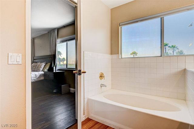 7813 Falconwing Avenue, Las Vegas, NV 89131