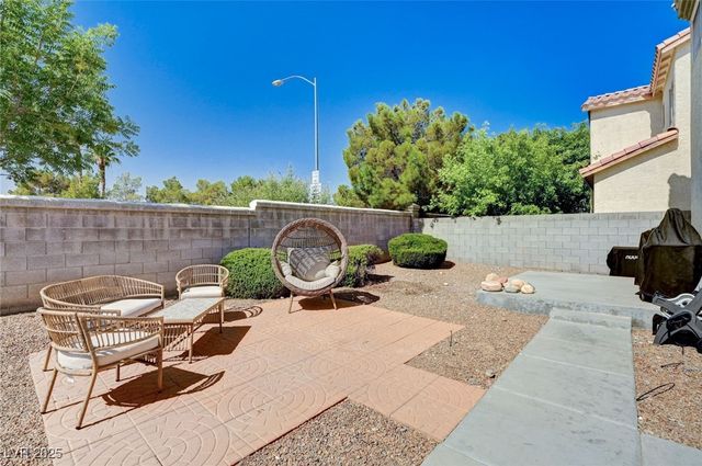 7813 Falconwing Avenue, Las Vegas, NV 89131