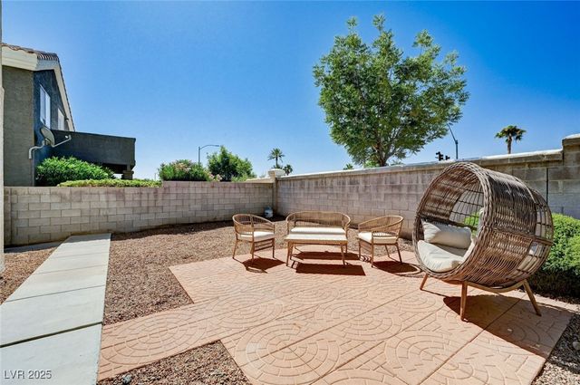 7813 Falconwing Avenue, Las Vegas, NV 89131