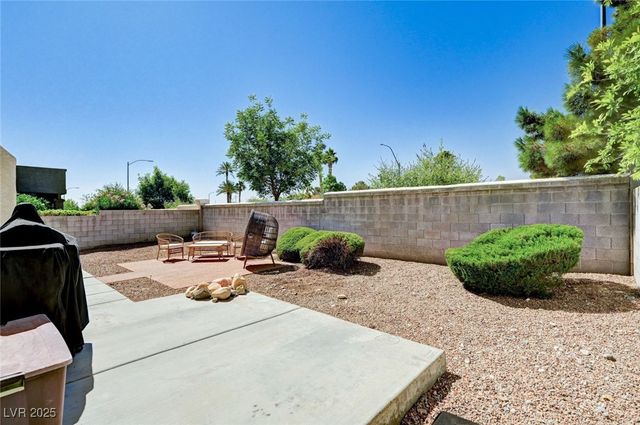 7813 Falconwing Avenue, Las Vegas, NV 89131
