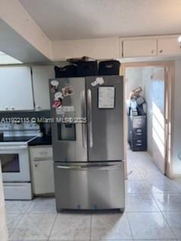 5890 NW 15th St, Sunrise, FL 33313