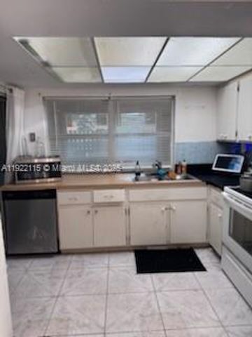 5890 NW 15th St, Sunrise, FL 33313