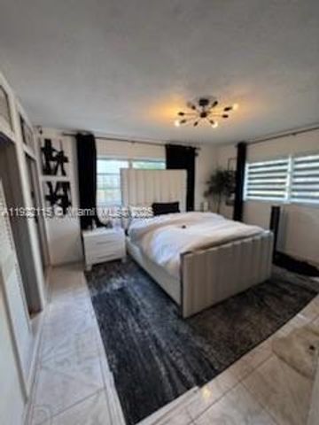 5890 NW 15th St, Sunrise, FL 33313