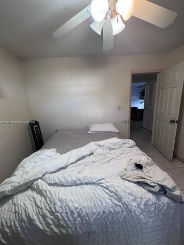 5890 NW 15th St, Sunrise, FL 33313