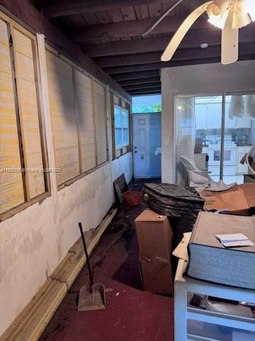 5890 NW 15th St, Sunrise, FL 33313