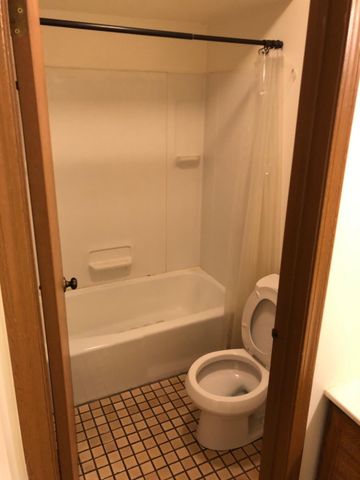 2306 Martha Street 302, Highland, IN 46322