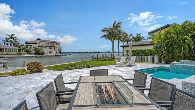 7689 COVE TERRACE, Sarasota, FL 34231