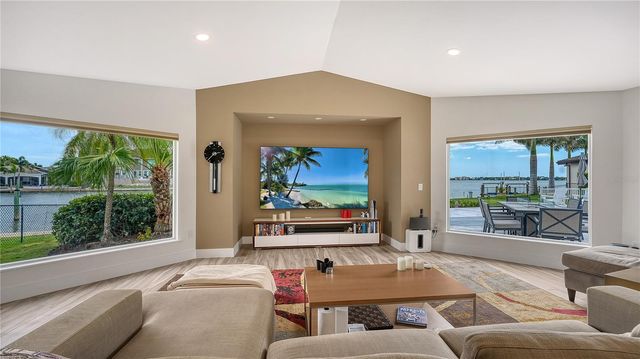 7689 COVE TERRACE, Sarasota, FL 34231
