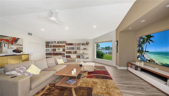 7689 COVE TERRACE, Sarasota, FL 34231