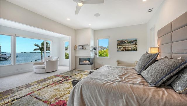 7689 COVE TERRACE, Sarasota, FL 34231